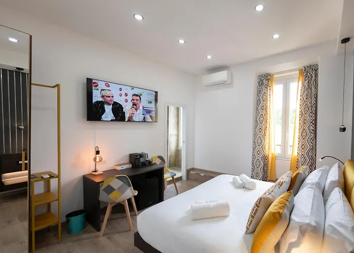 Trastevere New Luxury Bed & Breakfast 4*