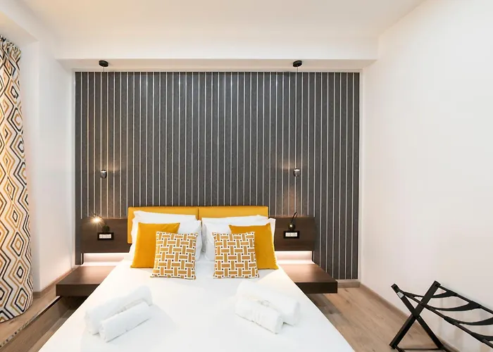 Trastevere New Luxury Bed & Breakfast 4*